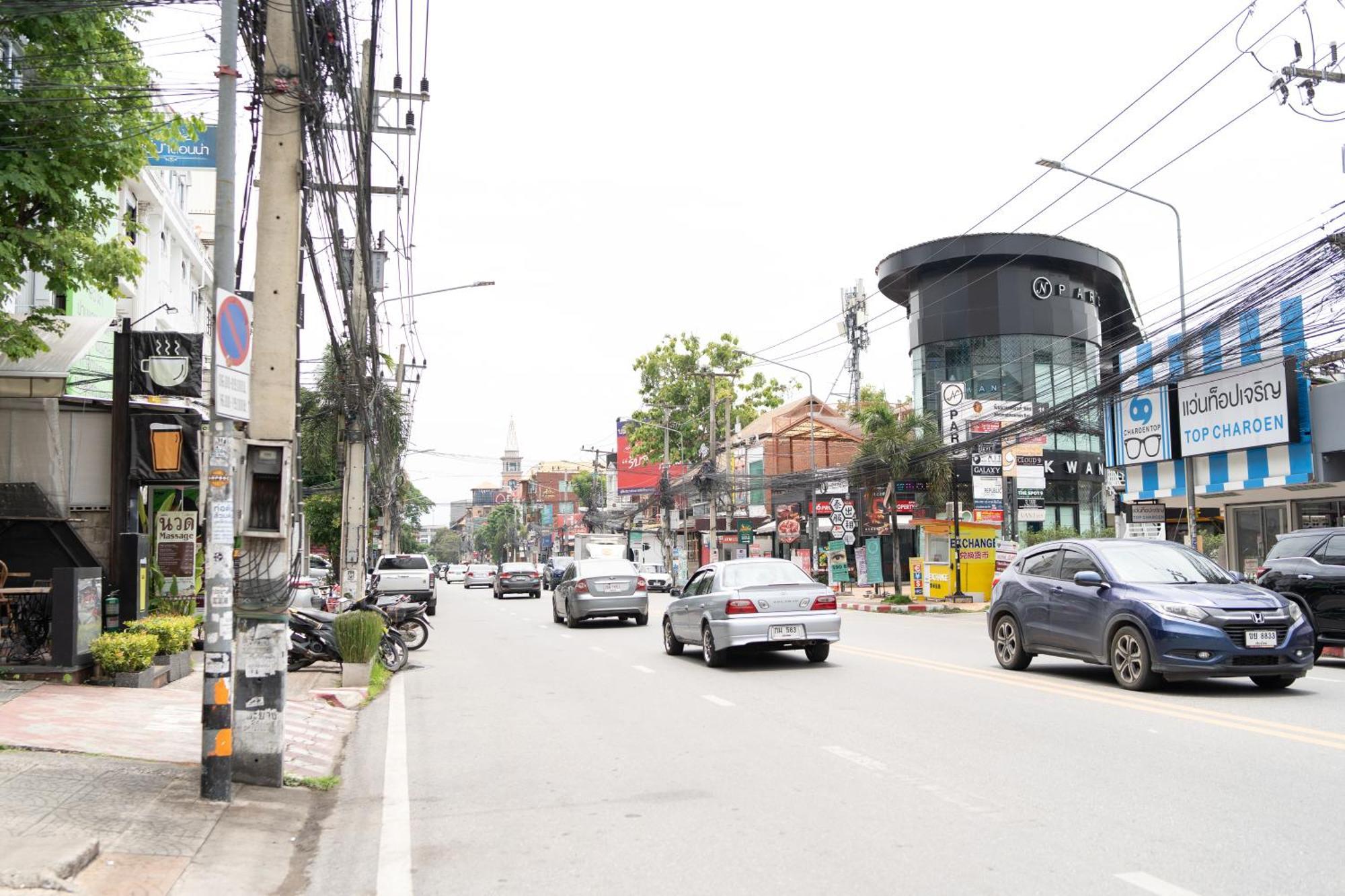 The Sister'S Home - Right In Nimman Chiang Mai Buitenkant foto